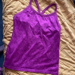 Lulu lemon tank top with built in bra and key storage